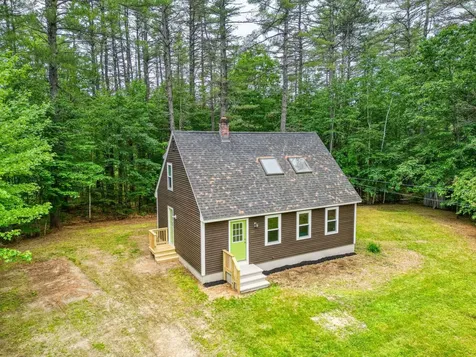 117 Badger Circle Limerick ME 04048