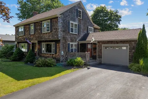 36 Woodlawn Avenue Auburn ME 04210