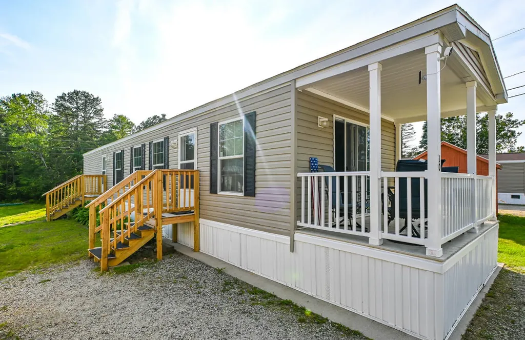 10 Frank Street Waterboro ME 04061