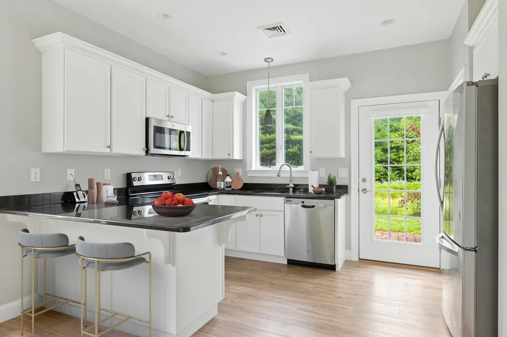 16 Frontier Way Arundel ME 04046