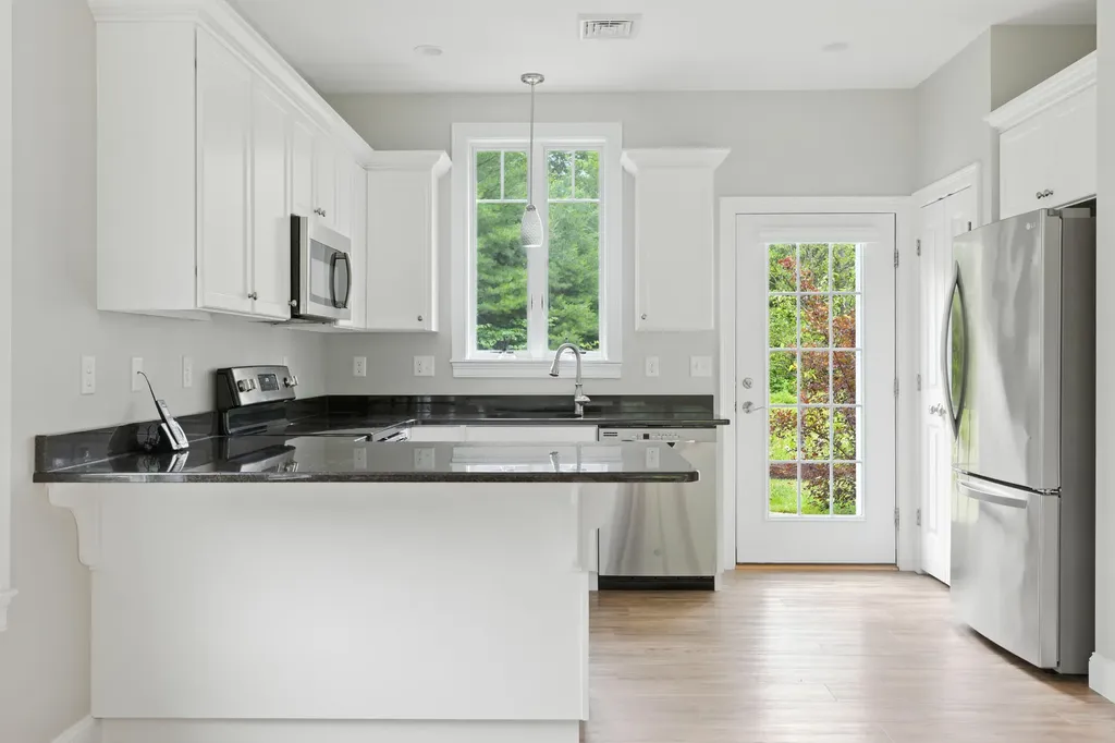 16 Frontier Way Arundel ME 04046