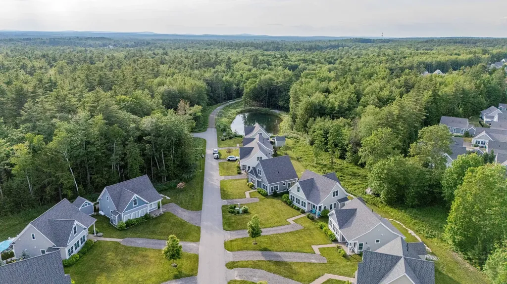 16 Frontier Way Arundel ME 04046