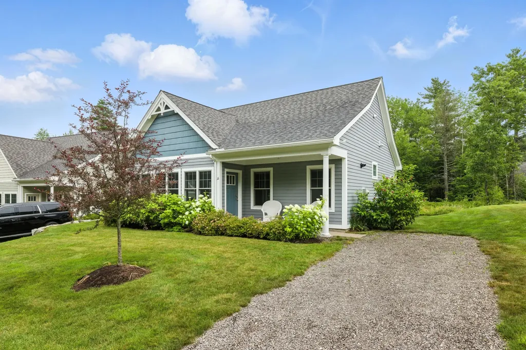 16 Frontier Way Arundel ME 04046