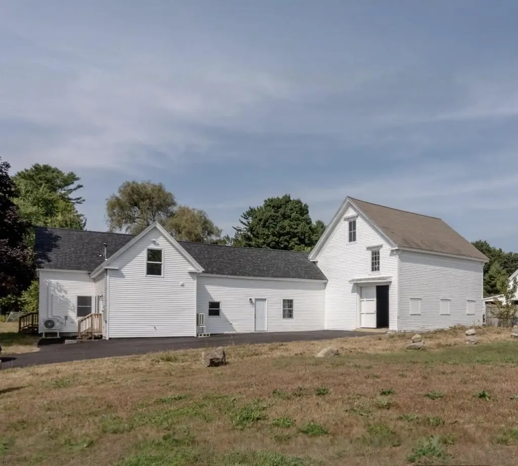 6 N Raymond Road Gray ME 04039
