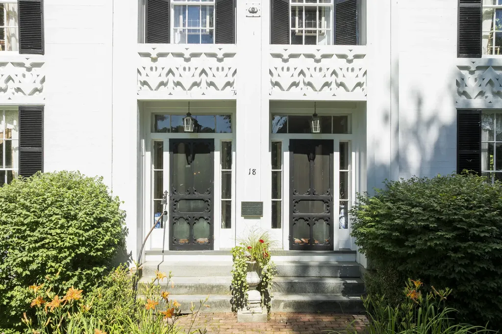18 High Street Wiscasset ME 04578