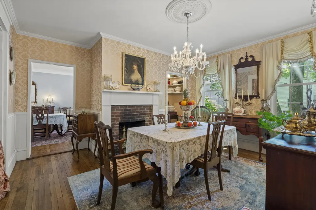 18 High Street Wiscasset ME 04578