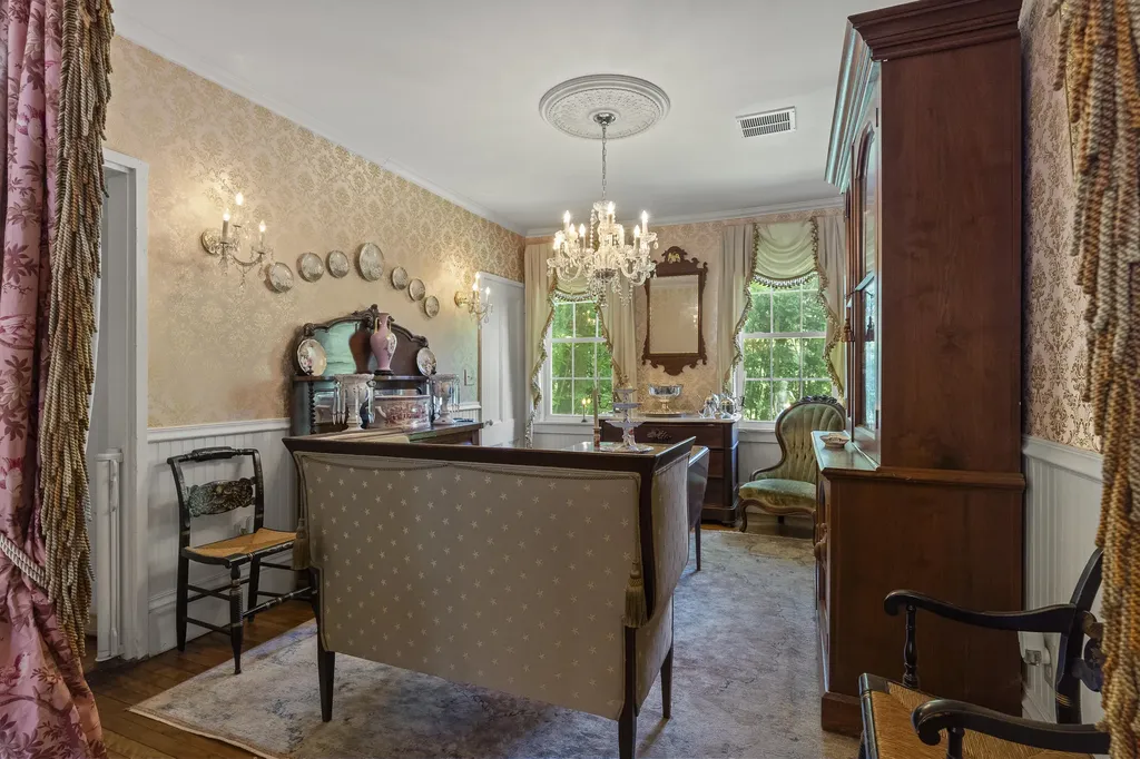 18 High Street Wiscasset ME 04578