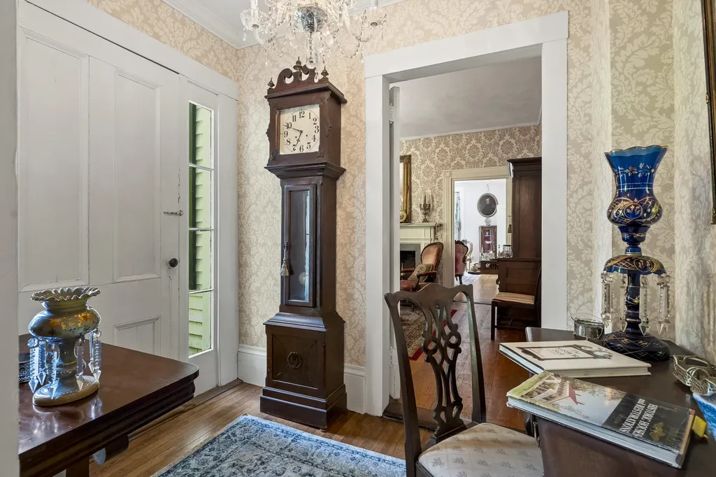 18 High Street Wiscasset ME 04578