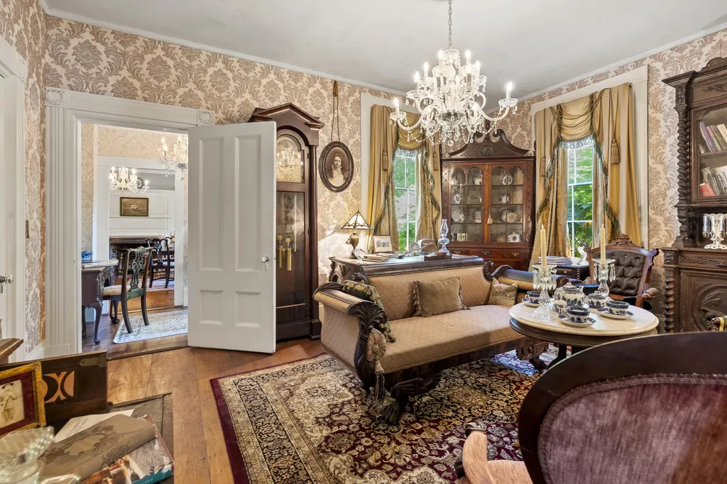 18 High Street Wiscasset ME 04578