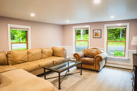 174 Pleasant Street Blue Hill ME 04614