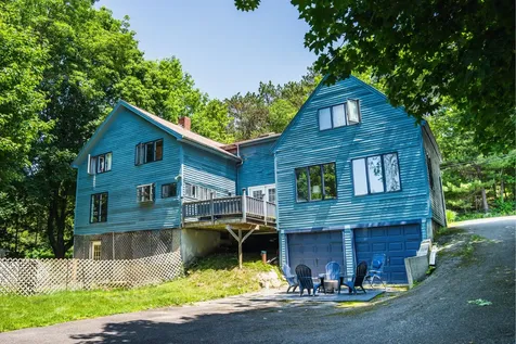 174 Pleasant Street Blue Hill ME 04614