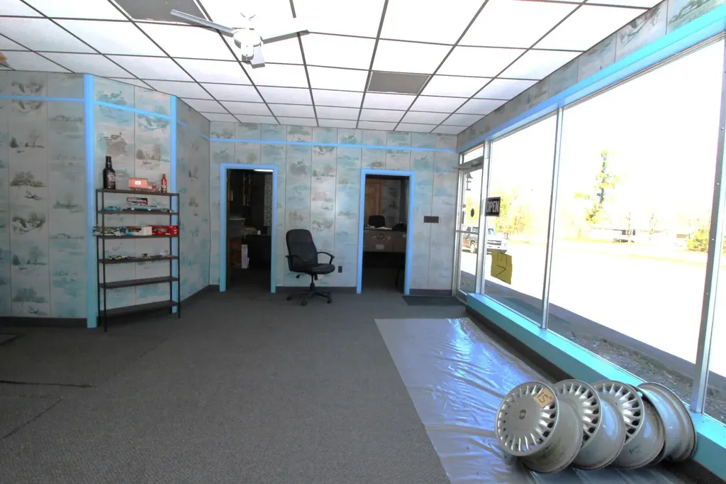 20 Estes Avenue Palmyra ME 04965