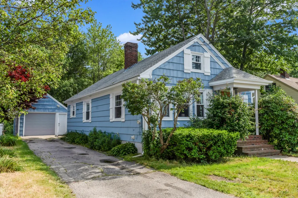 628 Broadway South Portland ME 04106