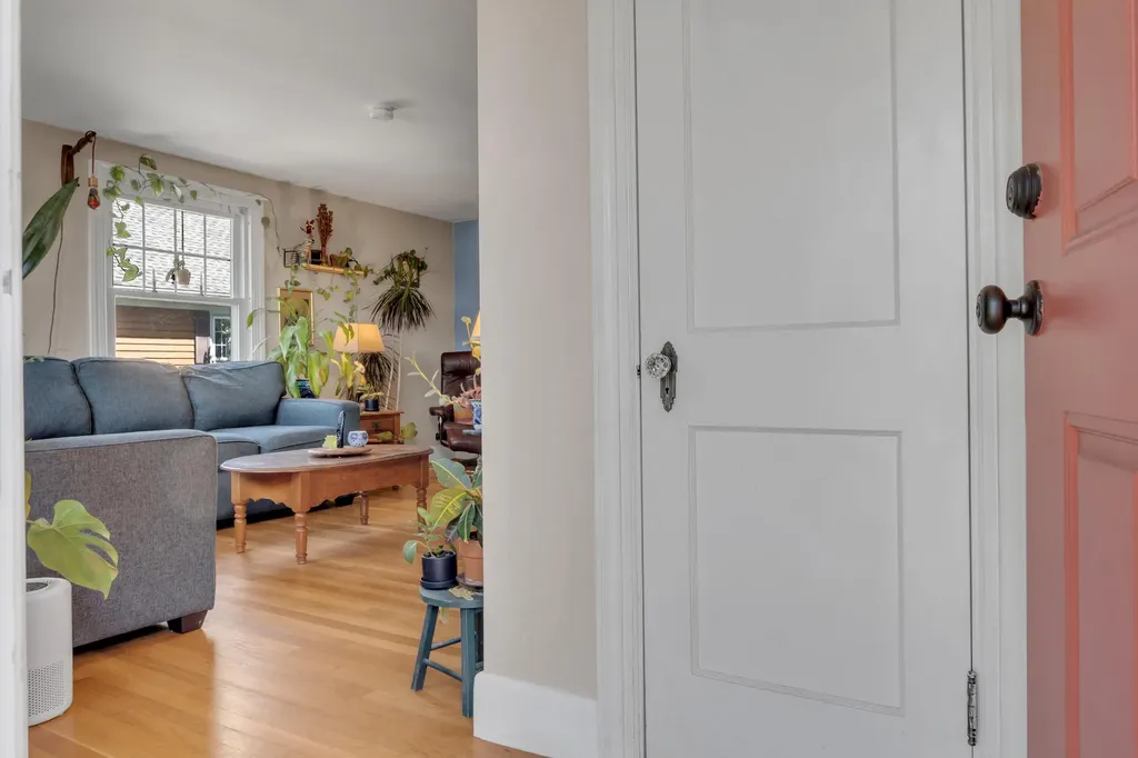 628 Broadway South Portland ME 04106