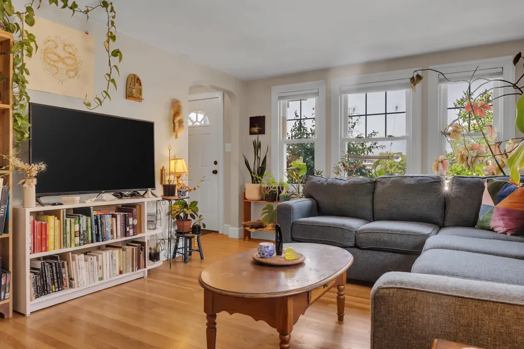 628 Broadway South Portland ME 04106