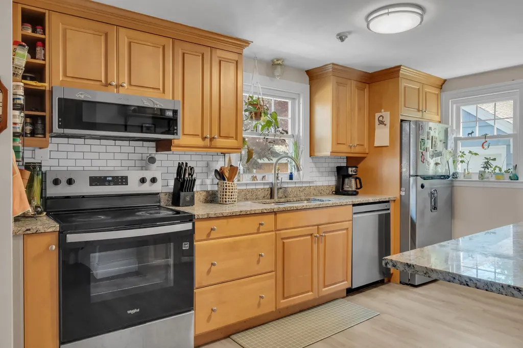 628 Broadway South Portland ME 04106