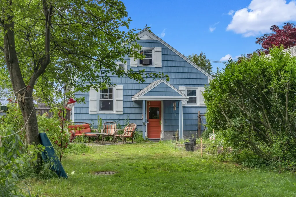 628 Broadway South Portland ME 04106