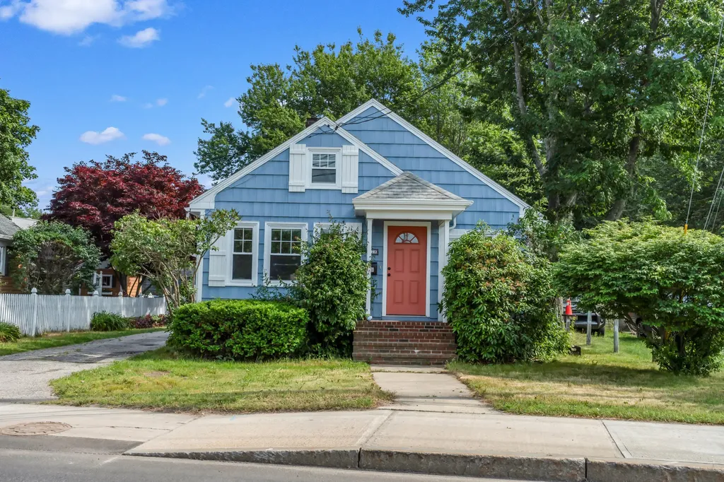 628 Broadway South Portland ME 04106