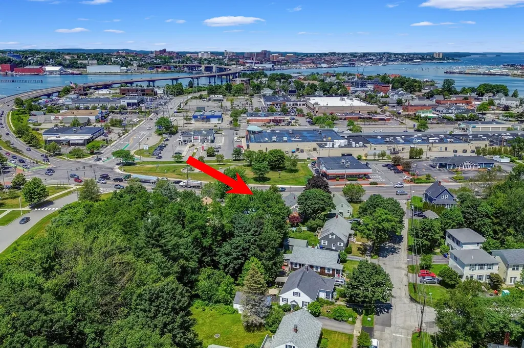 628 Broadway South Portland ME 04106