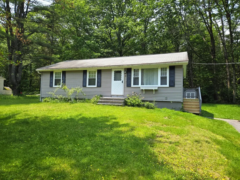 6 Castle Terrace Scarborough ME 04074