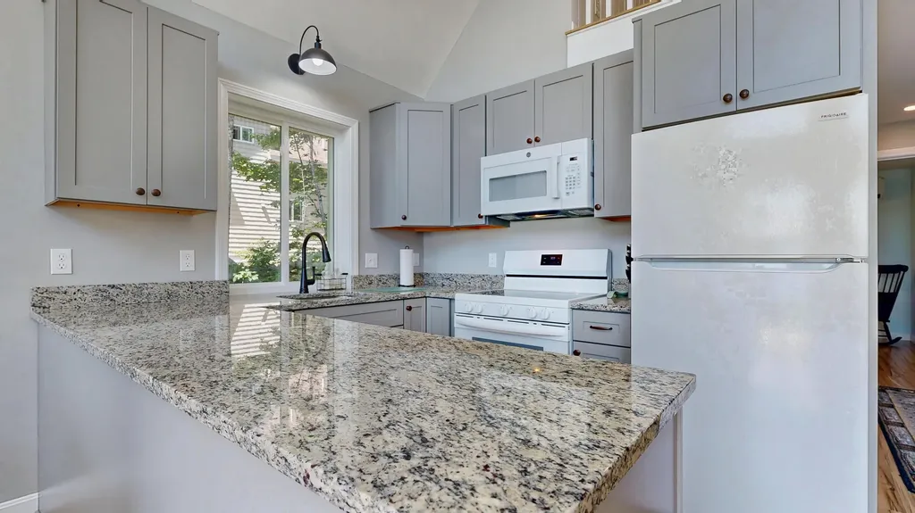 200 Thomas Pond Terrace Road Raymond ME 04071