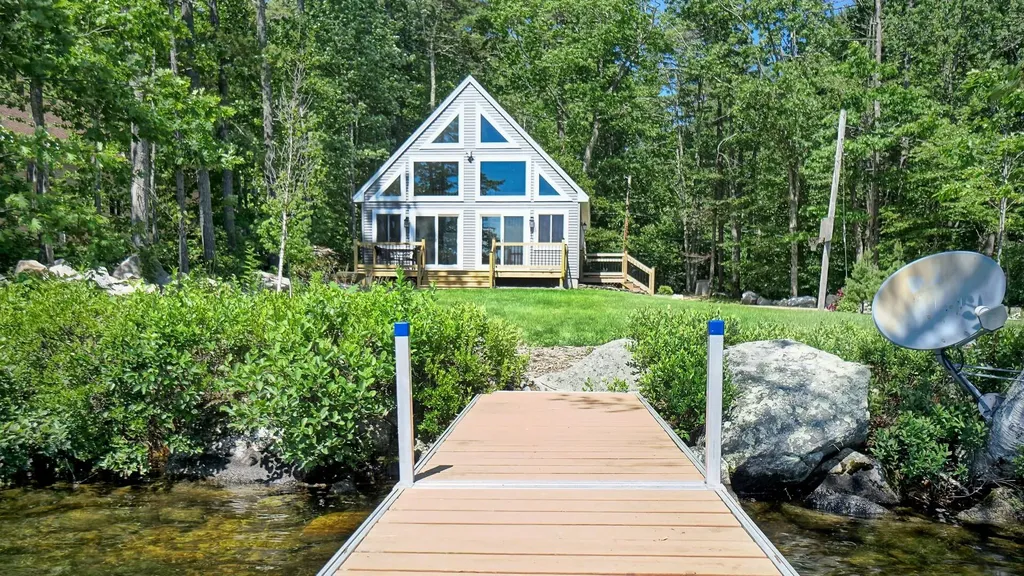 200 Thomas Pond Terrace Road Raymond ME 04071