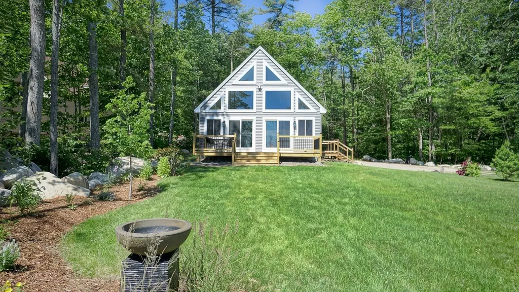 200 Thomas Pond Terrace Road Raymond ME 04071