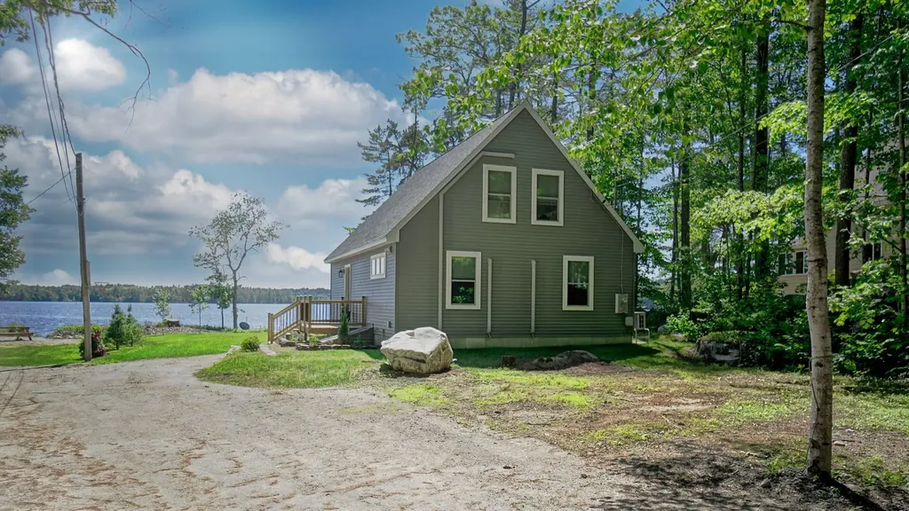 200 Thomas Pond Terrace Road Raymond ME 04071