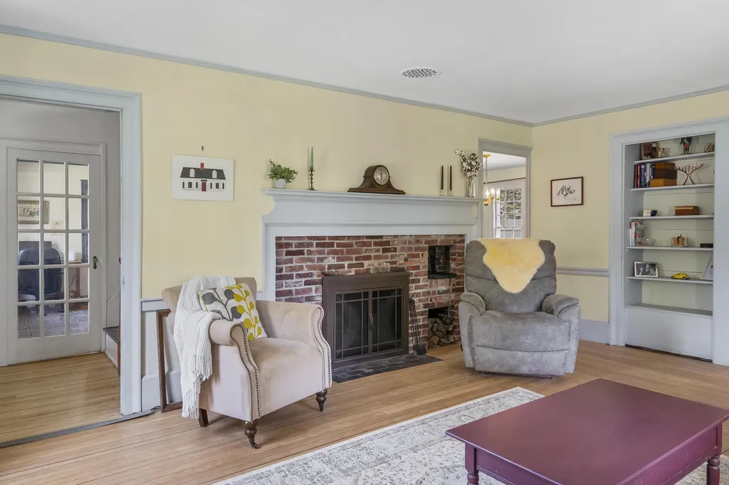 15 Winter Street Topsham ME 04086