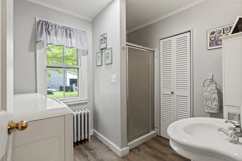 15 Winter Street Topsham ME 04086