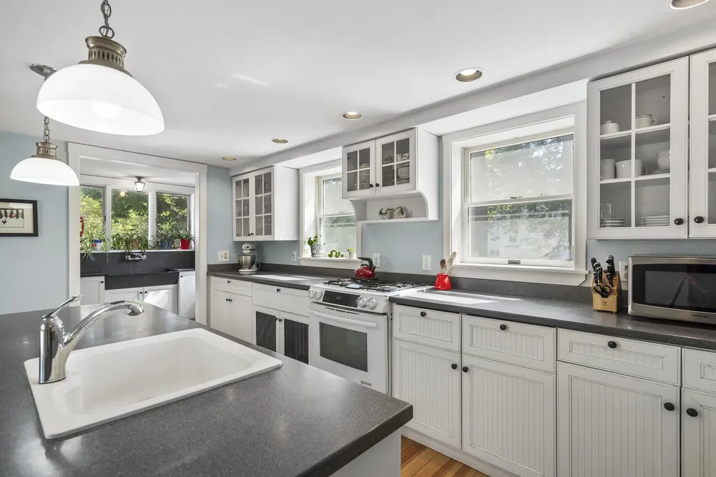 15 Winter Street Topsham ME 04086