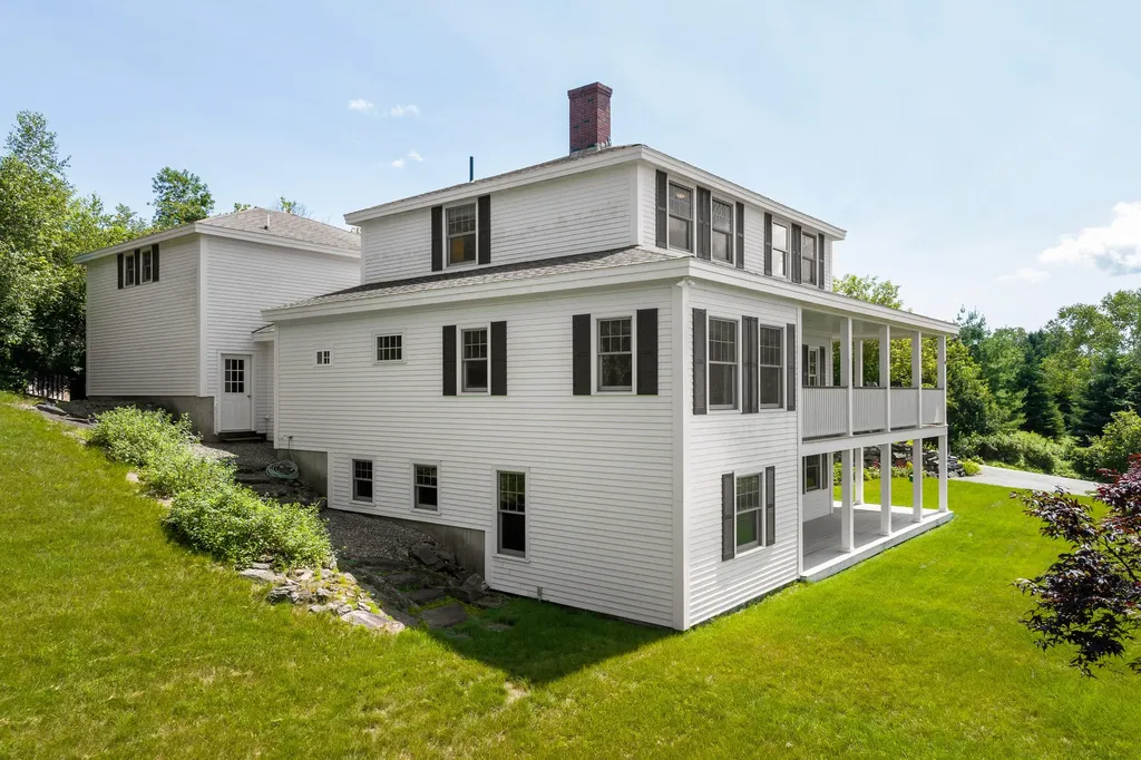 68 West Shore Road Harpswell ME 04003