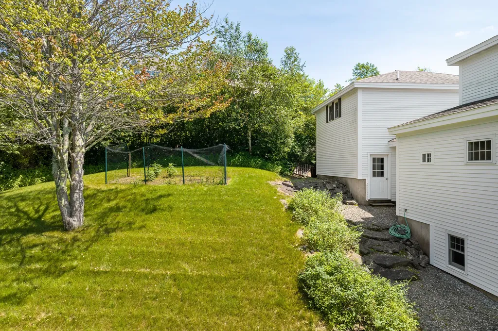 68 West Shore Road Harpswell ME 04003