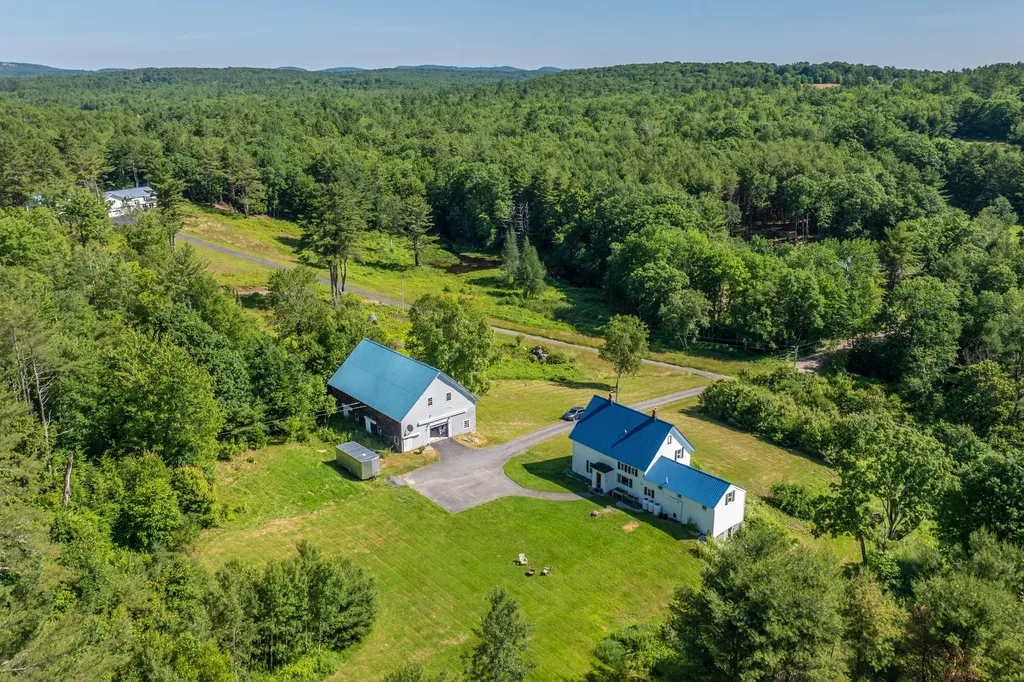 119 Sprague Road Washington ME 04574