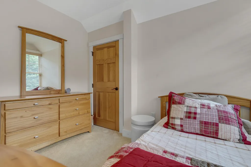 12 Evergreen Lane Newry ME 04261