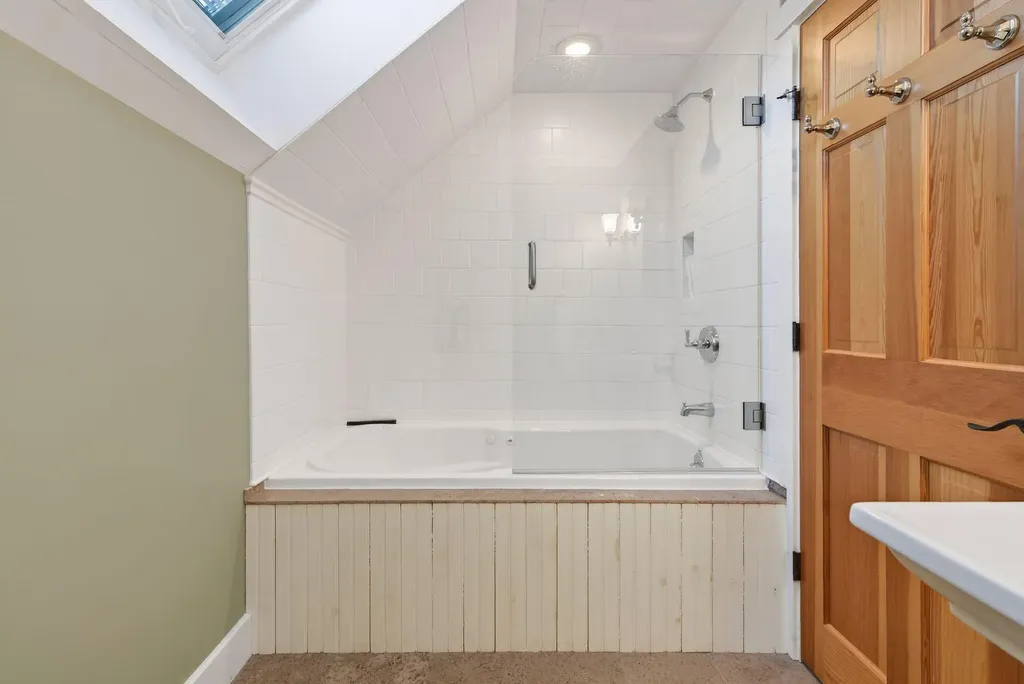 12 Evergreen Lane Newry ME 04261