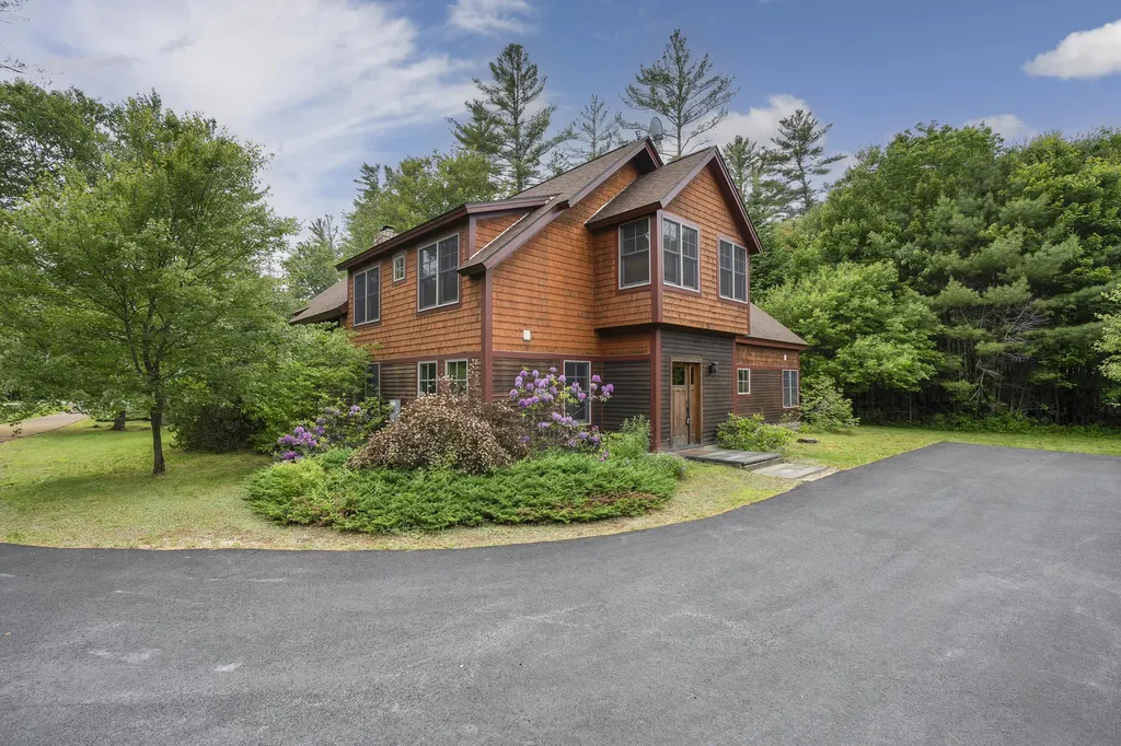 12 Evergreen Lane Newry ME 04261