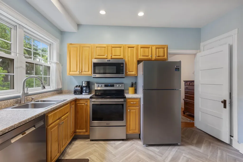 44 Hersey Street Portland ME 04103