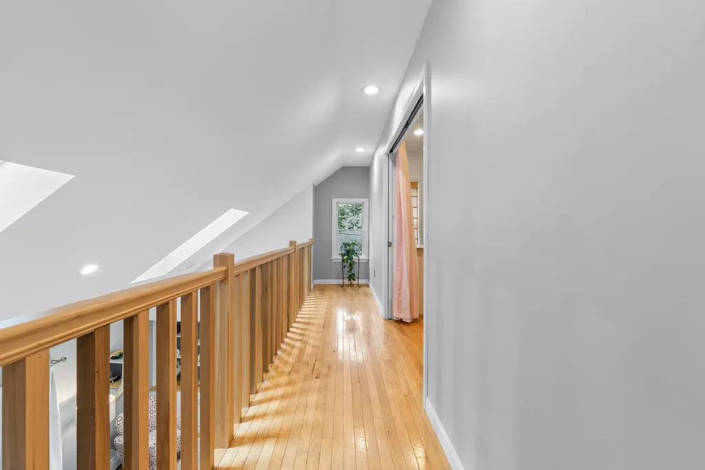 8 Chestnut Road Brunswick ME 04011