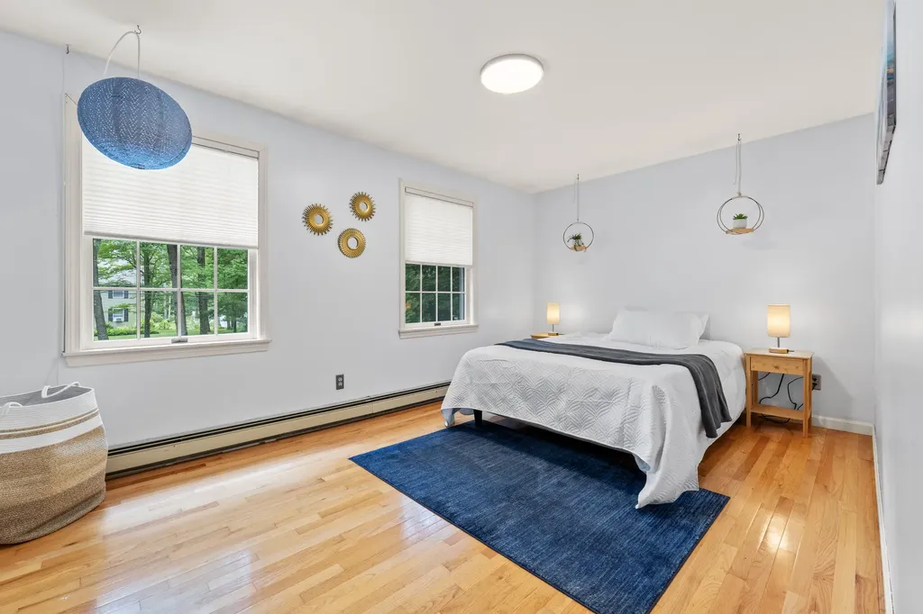 8 Chestnut Road Brunswick ME 04011