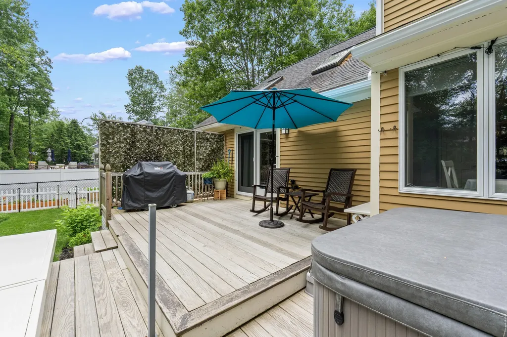 8 Chestnut Road Brunswick ME 04011