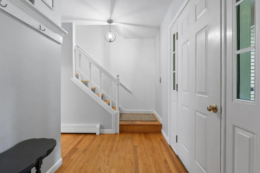 8 Chestnut Road Brunswick ME 04011