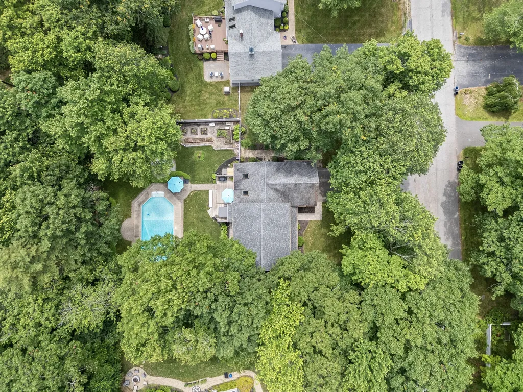 8 Chestnut Road Brunswick ME 04011