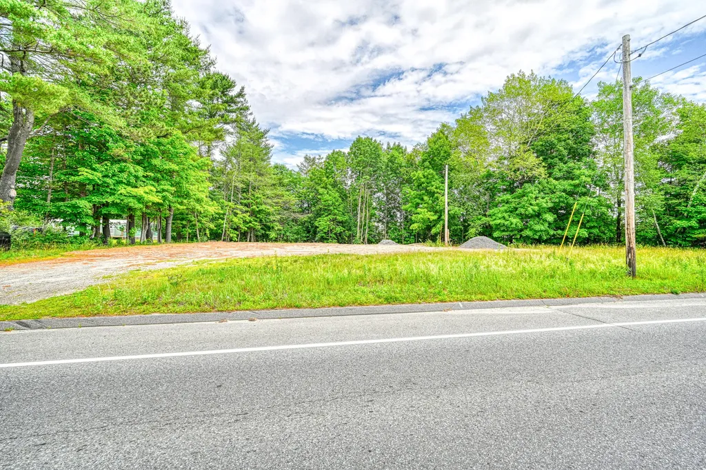 490-497 Old Belgrade Road Augusta ME 04330
