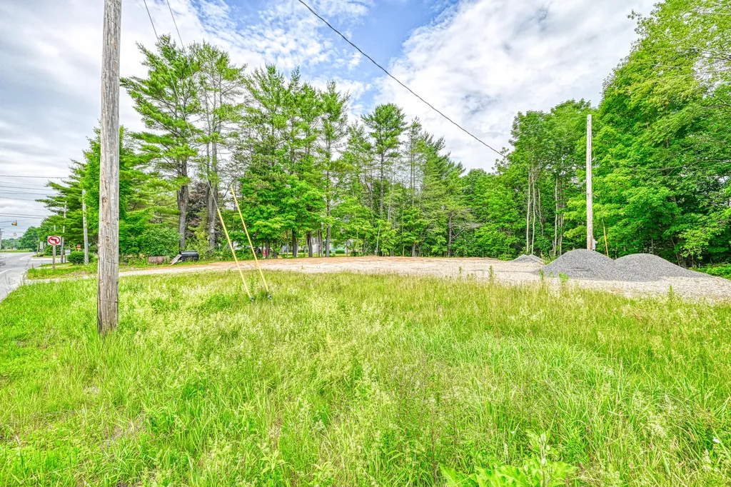 490-497 Old Belgrade Road Augusta ME 04330