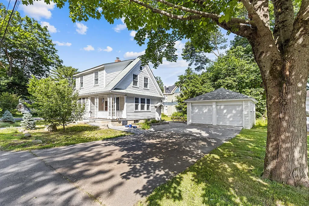 297 Broadway Rockland ME 04841