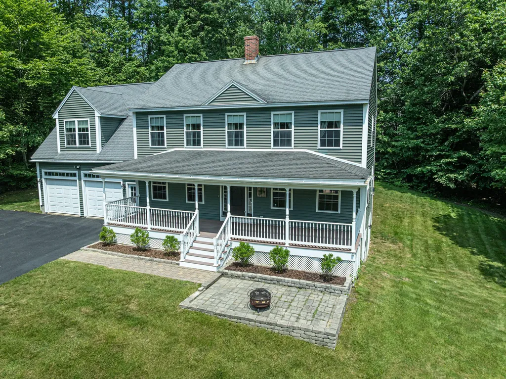 6 Otter Drive Windham ME 04062