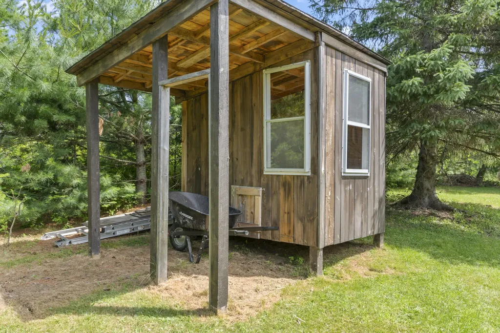 11 Old County Road Appleton ME 04862