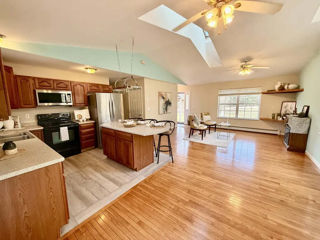 421 Cushing Road Cushing ME 04563