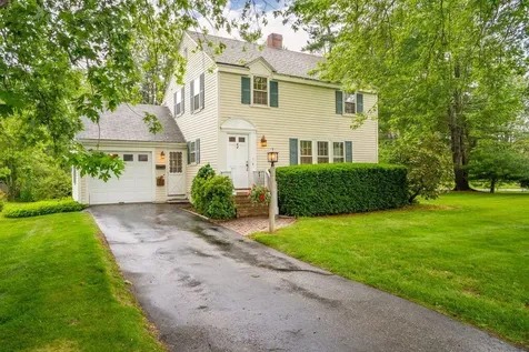 5 Phillips Road Falmouth ME 04105